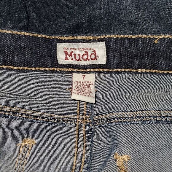 Mudd Bermuda Shorts - Picture 3 of 3